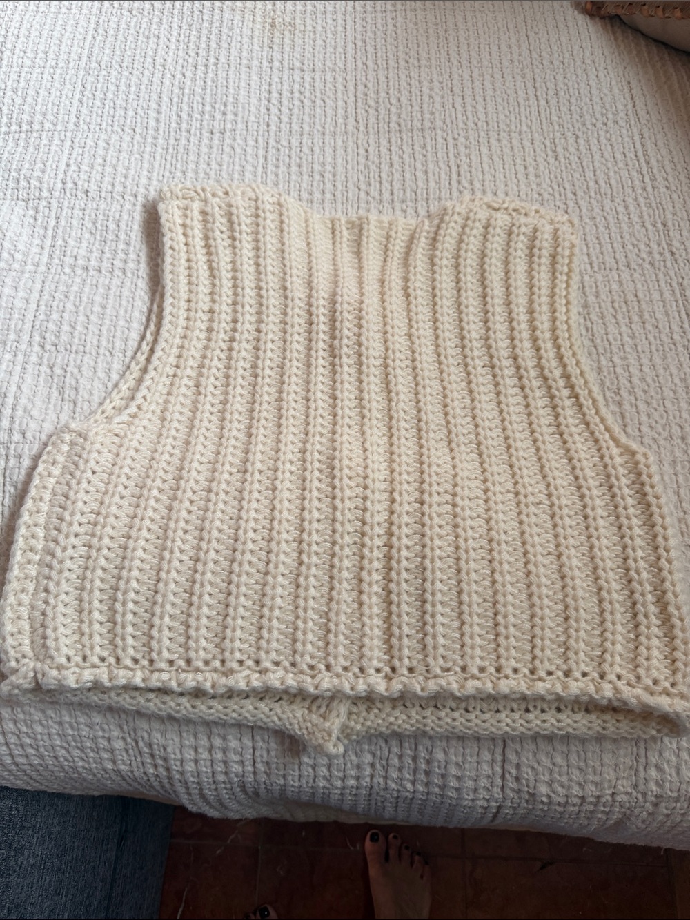 Knit vest - Picture 2 of 2